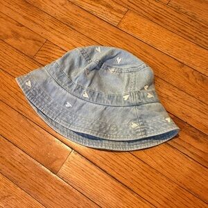 American Eagle Outfitters Blue Bucket Hat with White Hearts